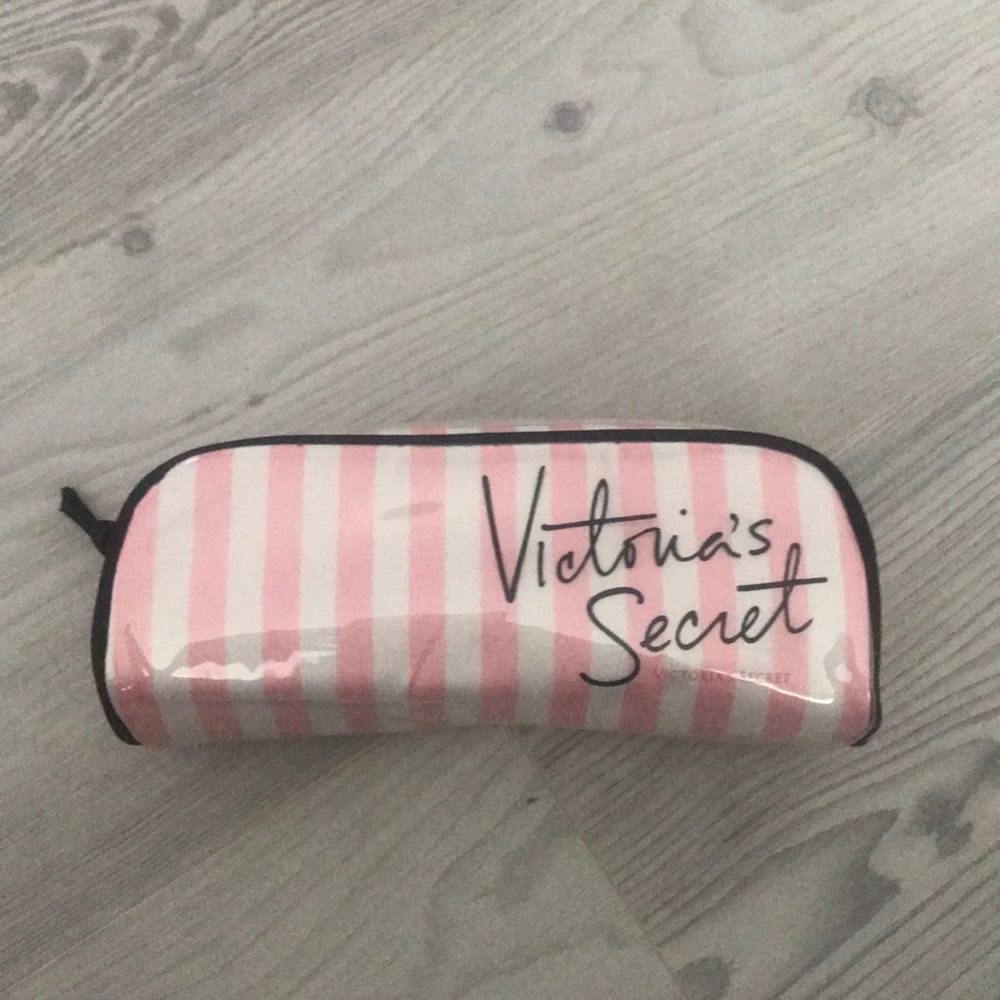 Victoria’s Secret Pouch